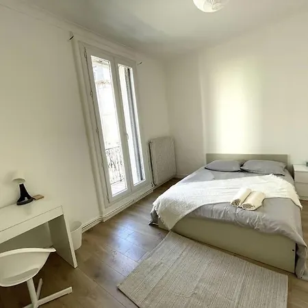 Daire Charmant T4 Central A Béziers